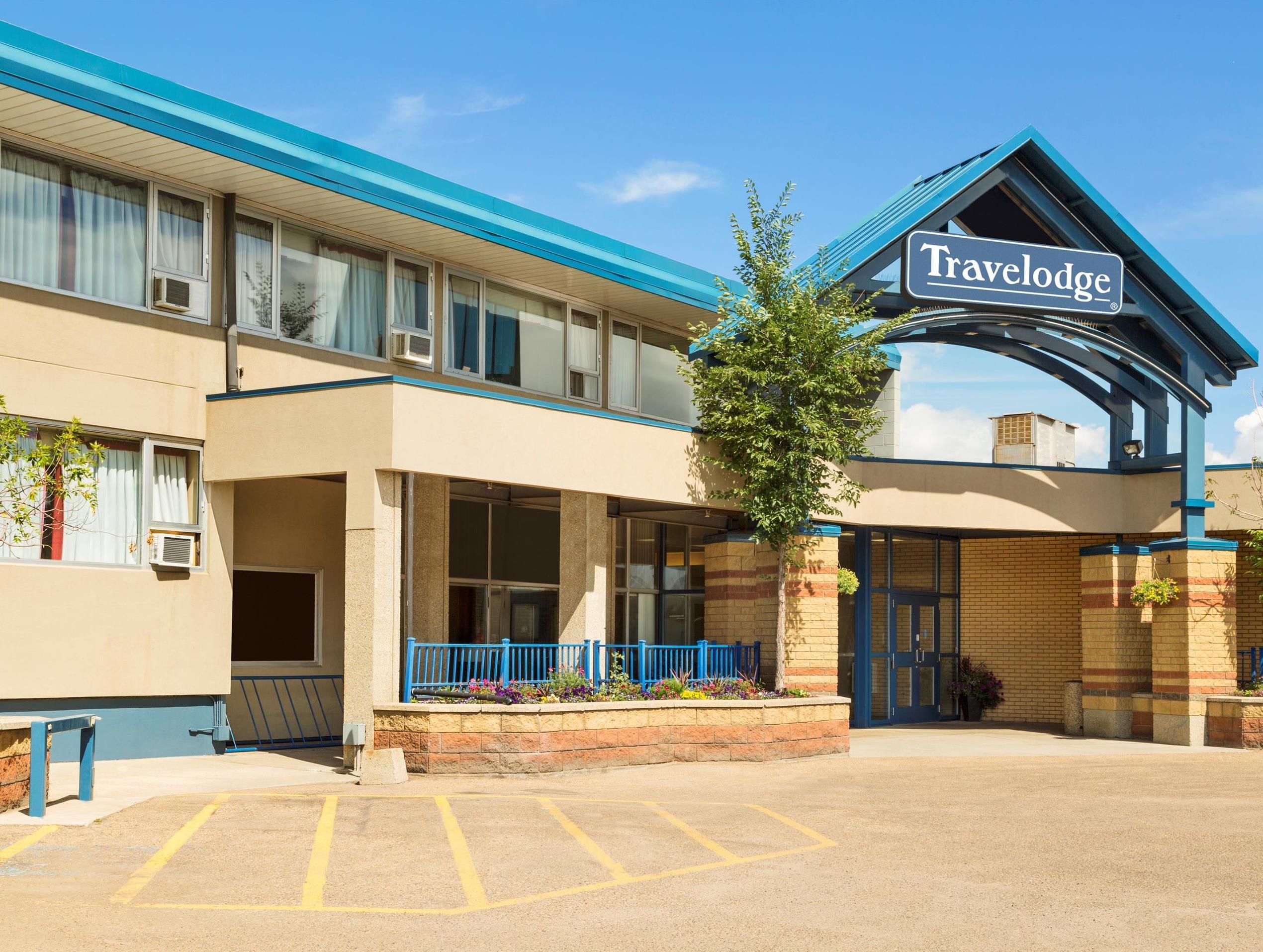 Travelodge By Wyndham Edmonton East Exterior photo